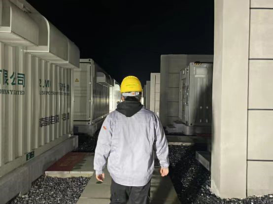 松下储能运维团队助力湖南电网迎峰度夏