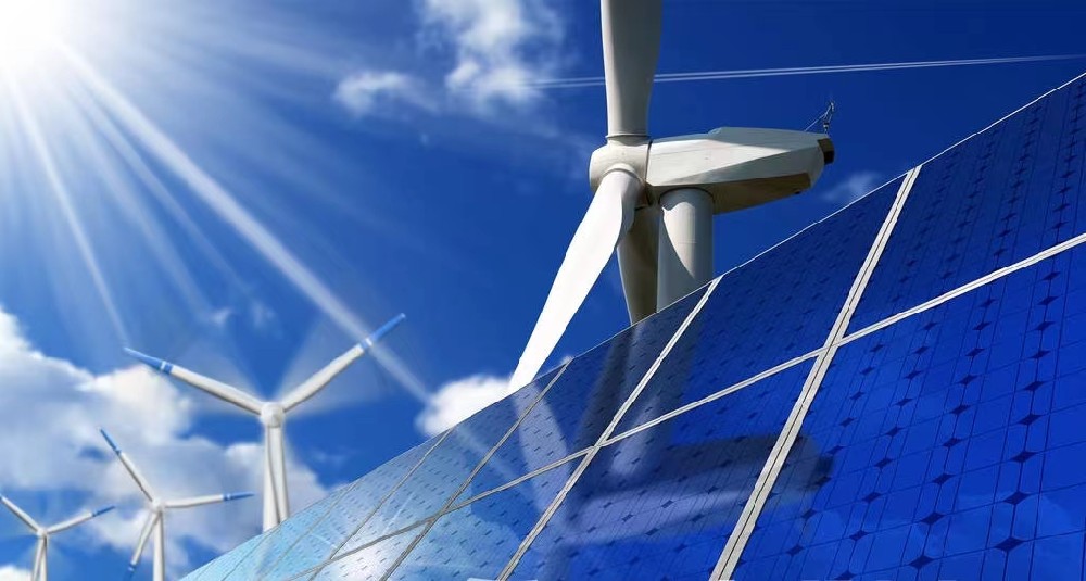 太阳能、风能等可再生能源得到快速发展的同时